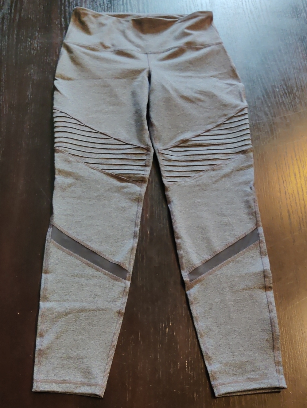 Old Navy Heather Gray Ribbed Paneled Leggings with Insets